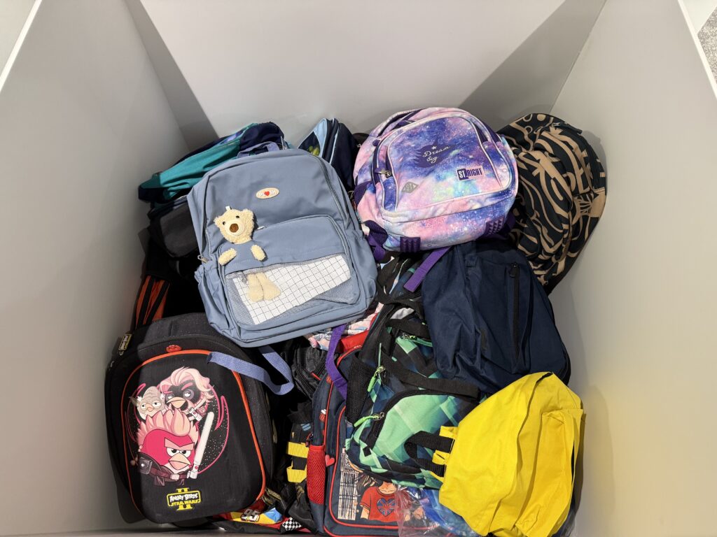 Donare rechizite rucsacuri