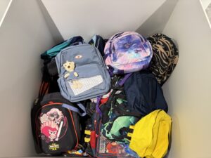 Donare rechizite rucsacuri